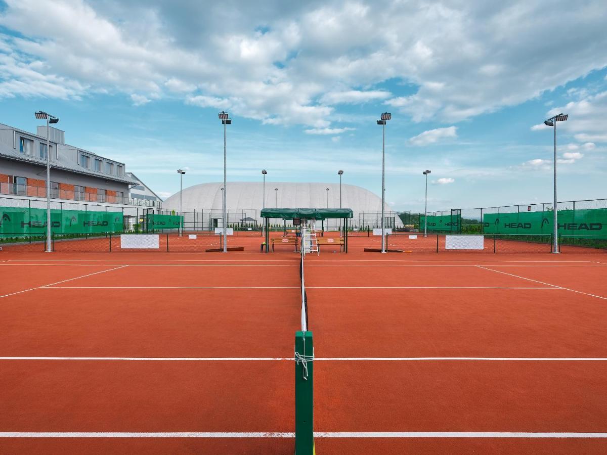 Tennis & Country Club Hotel Giebultow  Kültér fotó